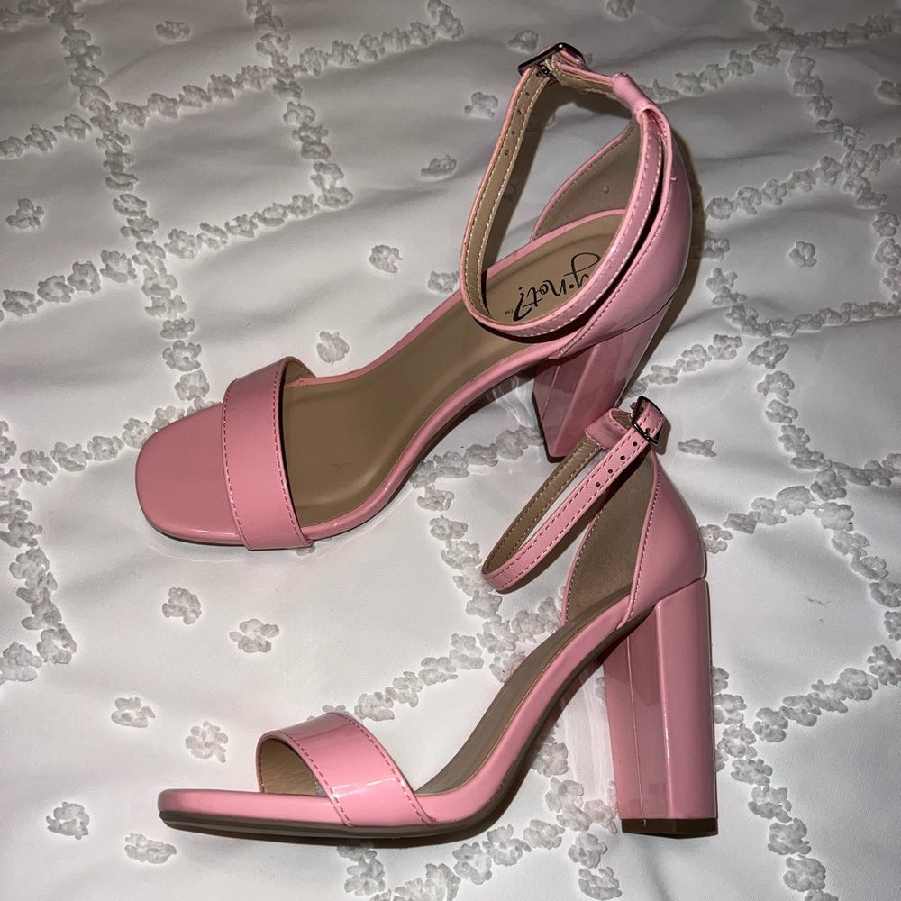 Y Not heels